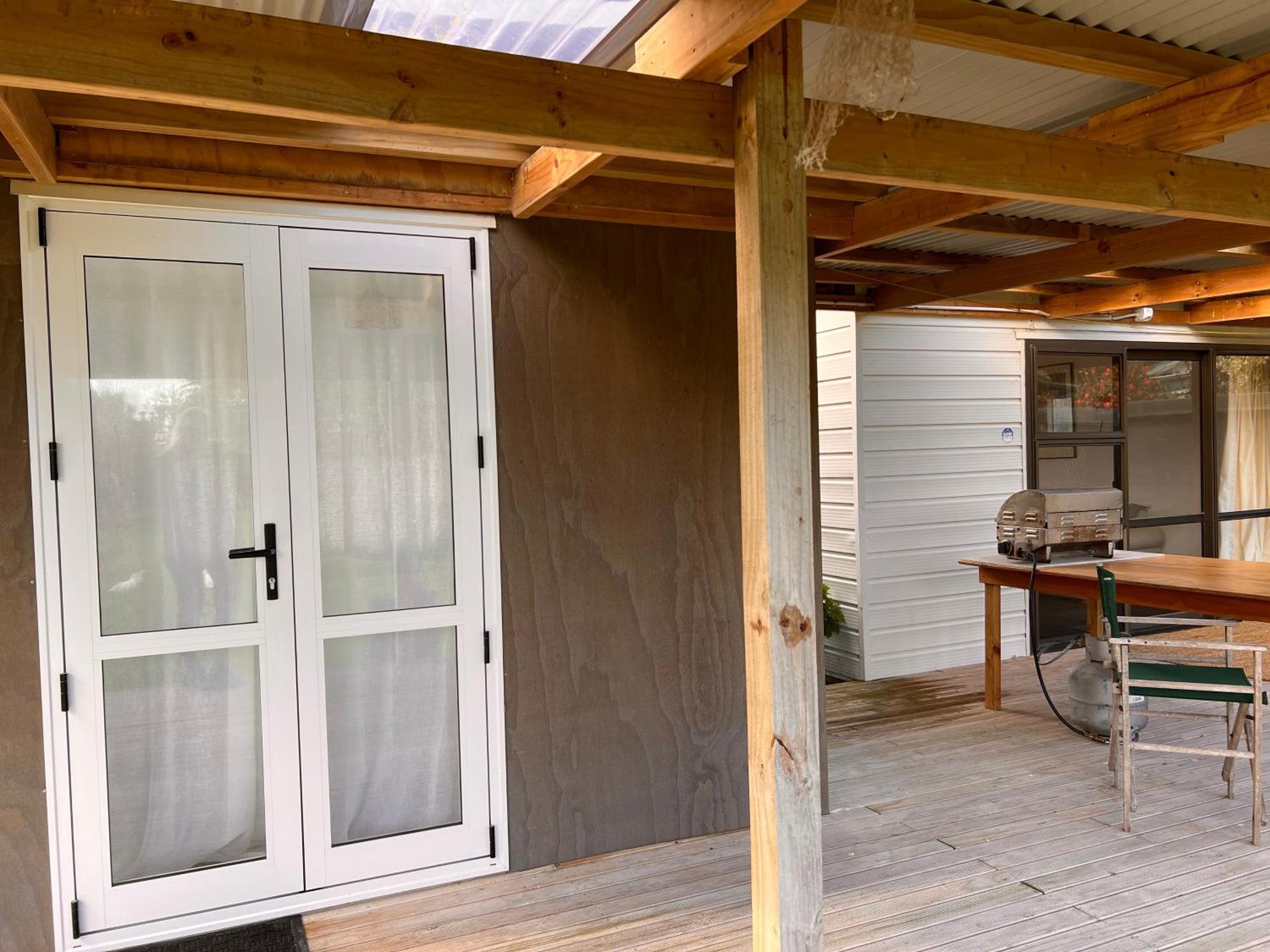 @Taradise-Opunake - Eco-Friendly Coastal Hideaway 외부 사진